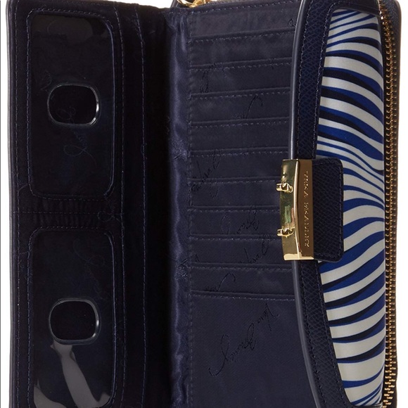 🆕VERA BRADLEY | Ultimate Wristlet - Picture 5 of 5